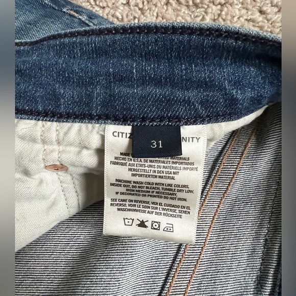 Citizens of Humanity London Tapered Slim in Whidbey Dark Indigo - Picture 5 of 7